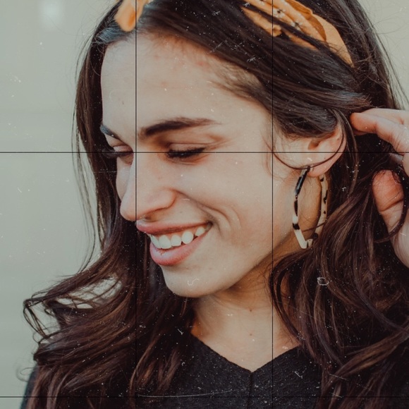 Polygon Leopard Pattern Hoop Earrings - Picture 2 of 4